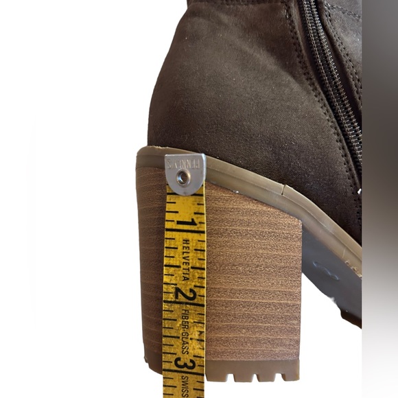 UNIVERSAL THREAD brown Sherpa Tipper Heeled Hiking short warm lace up boots - Picture 4 of 4